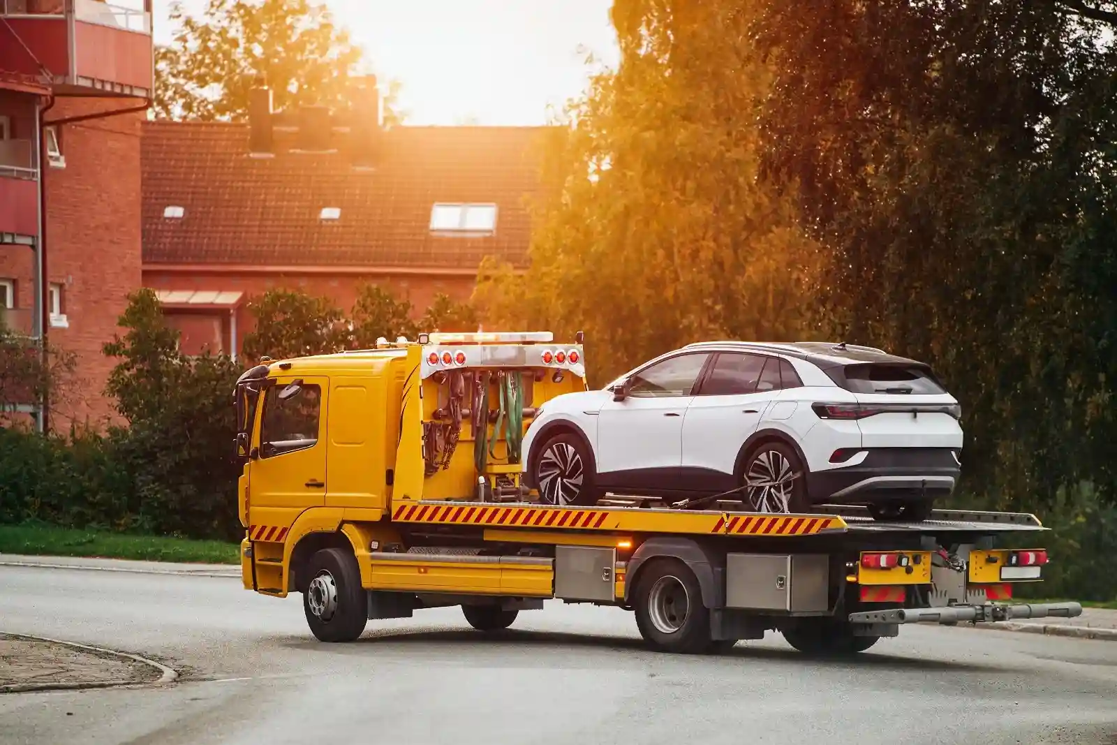 Professional Car Towing and Recovery in Dubai - RAS Auto Care